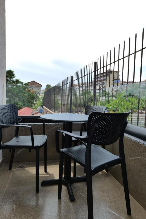 Adora's View Hotel 3*