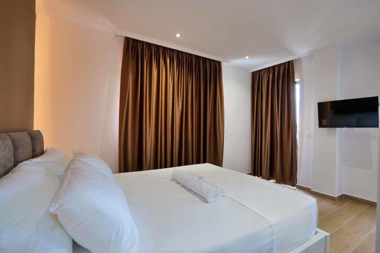 Adora's View Hotel 3*